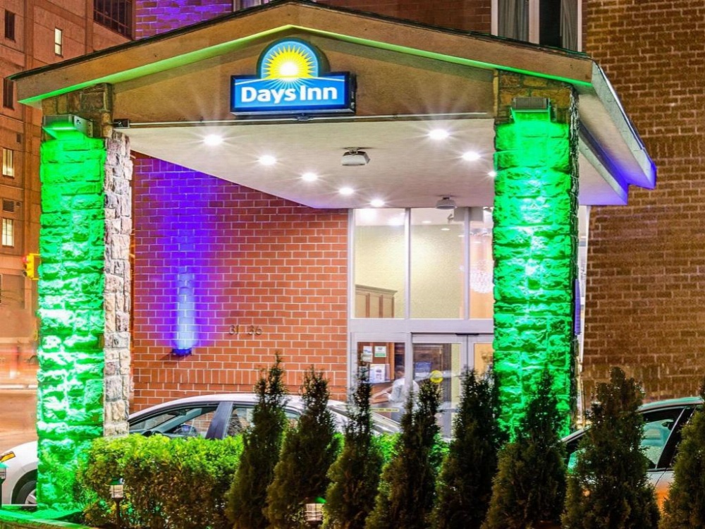 Days Inn by Wyndham Long Island City
